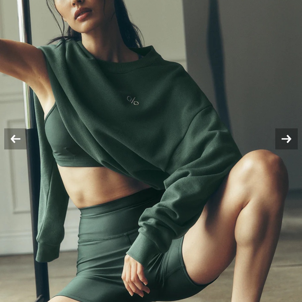 NWT ALO Yoga Clover Green Accolade crew SZ M